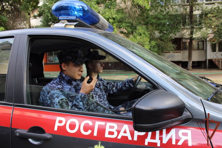 Сотрудники Росгвардии разыскали потерявшегося подростка в Саратовской области