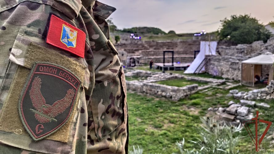 В Севастополе росгвардейцы обеспечили безопасность  во время проведения Всероссийской акции «Ночь в музее - 2023»