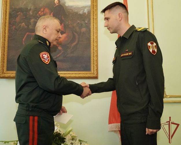 Командующий СЗО Росгвардии поздравил личный состав кадровых подразделений с профессиональным праздником