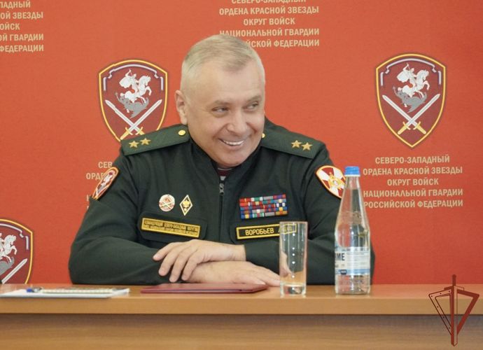 Командующий СЗО Росгвардии поздравил личный состав кадровых подразделений с профессиональным праздником