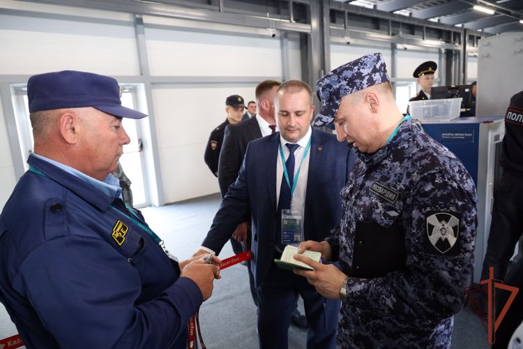 Росгвардия обеспечила безопасность ХIV Международного экономического форума «Россия – Исламский мир: KazanForum» в Казани
