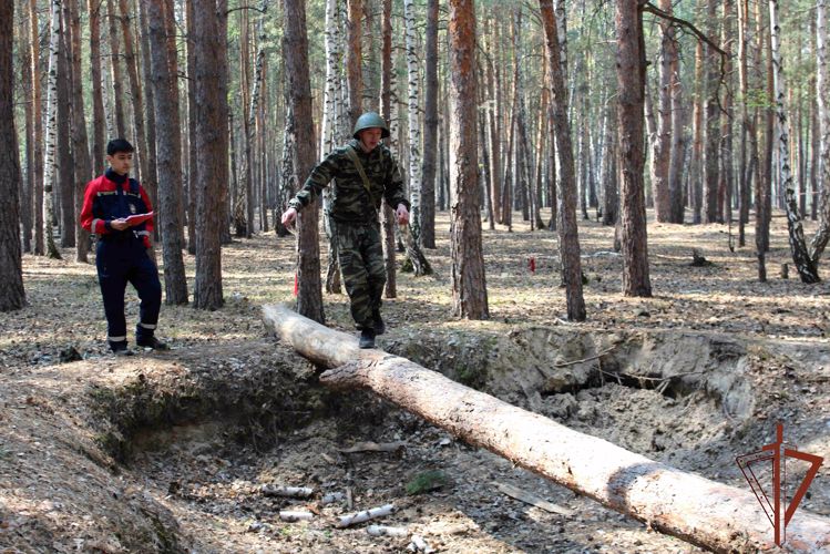 В Уральском округе Росгвардии продолжаются военно-патриотические мероприятия для школьников 