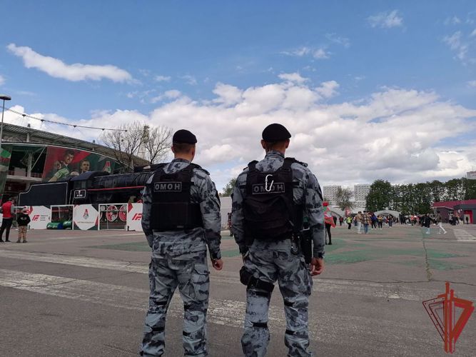 В Москве Росгвардия обеспечила правопорядок на футбольных матчах