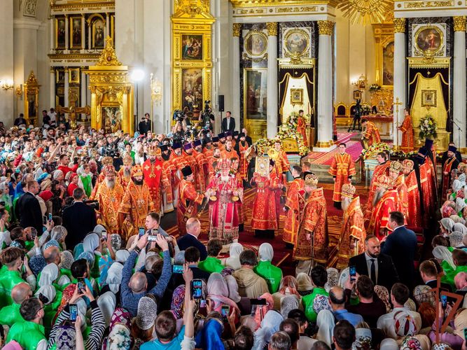 Сотрудники Росгвардии в Казани стали участниками Божественной литургии, возглавляемой Патриархом Кириллом
