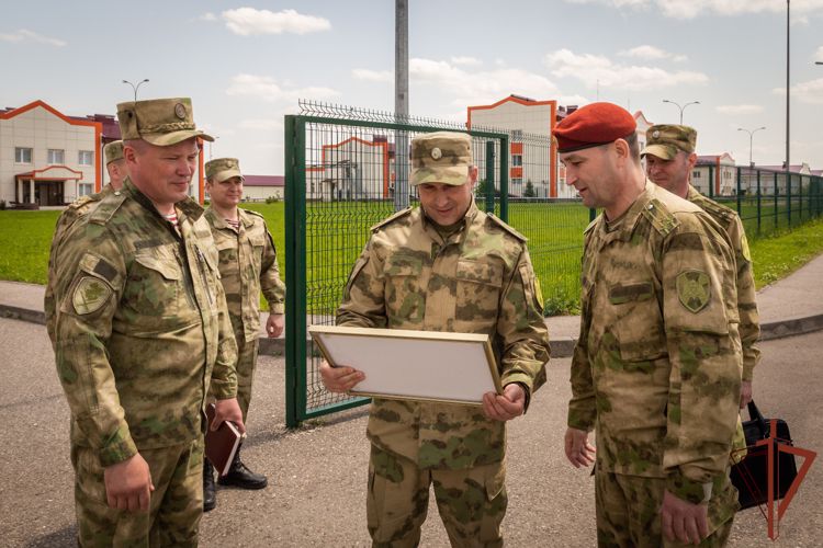 Генерал-лейтенант Григорий Мощик побывал с рабочей поездкой в Северо-Кавказском округе Росгвардии