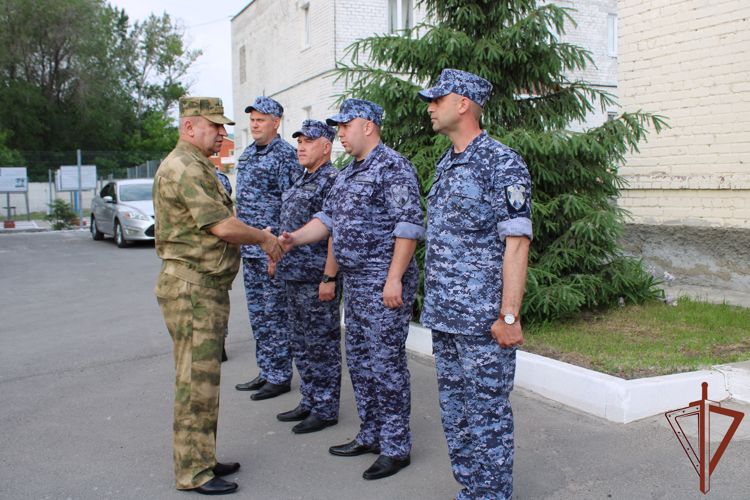 Управление Росгвардии по Ульяновской области проинспектировал врид командующего Приволжским округом Росгвардии 