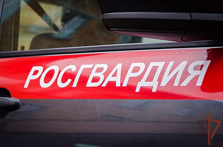 В Челябинске росгвардейцы помогли вернуться домой 85-летнему  пожилому мужчине, страдающему потерей памяти