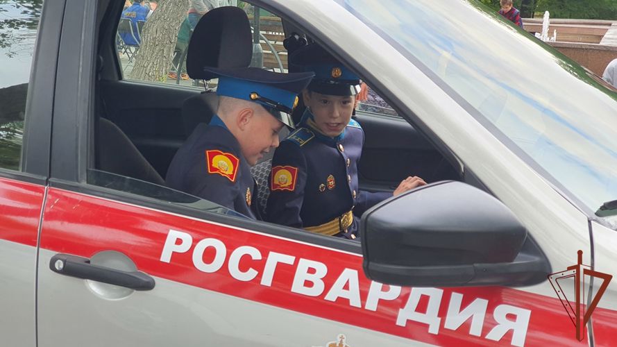 В День офицера России росгвардейцы провели патриотические  мероприятия на Урале