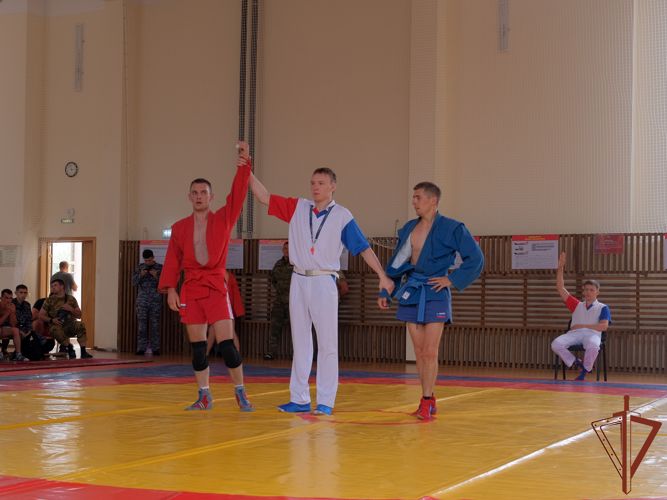 Чемпионат Приволжского округа Росгвардии по самбо прошел в Нижнем Новгороде