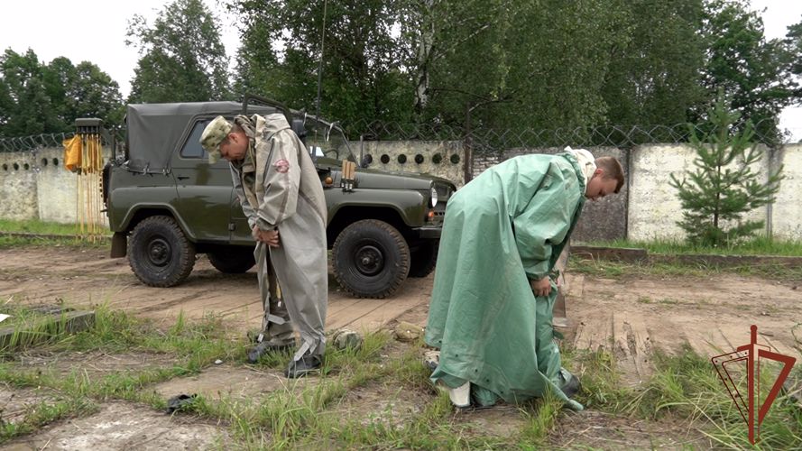 Комплексные полевые занятия специалистов РХБЗ Центрального округа Росгвардии состоялись в Подмосковье