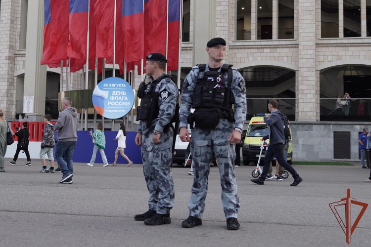 Росгвардия обеспечила безопасность проведения рок-концерта в «Лужниках»
