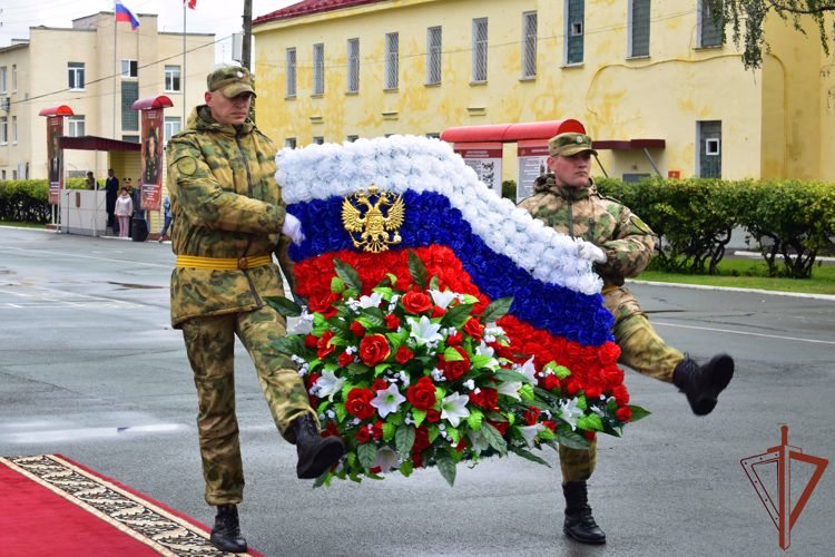 Мемориал павшим воинам Росгвардии открыли в Новоуральске
