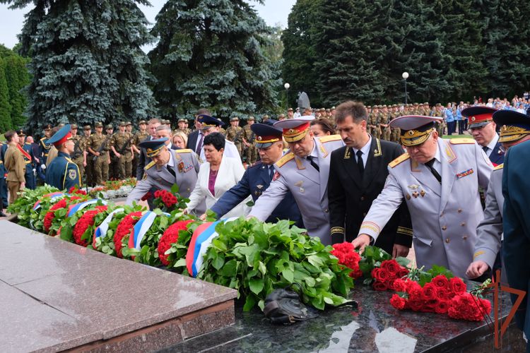 Росгвардейцы в Курске приняли участие в праздновании 80-ой годовщины победы в Курской битве