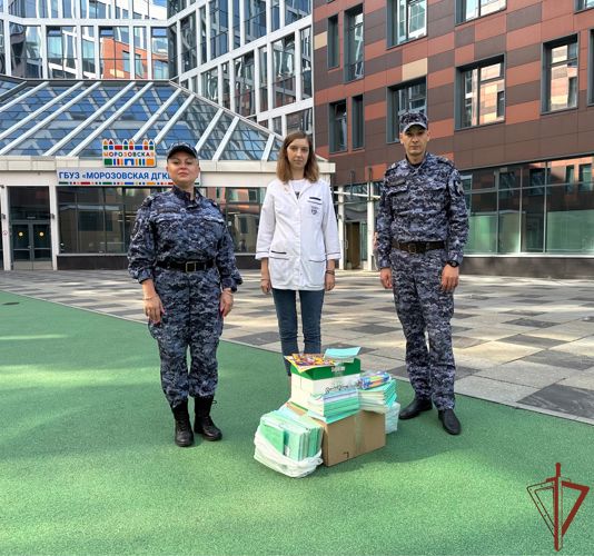 Сотрудники Центра специального назначения вневедомственной охраны Росгвардии приняли участии во всероссийской акции «Собери ребенка в школу»