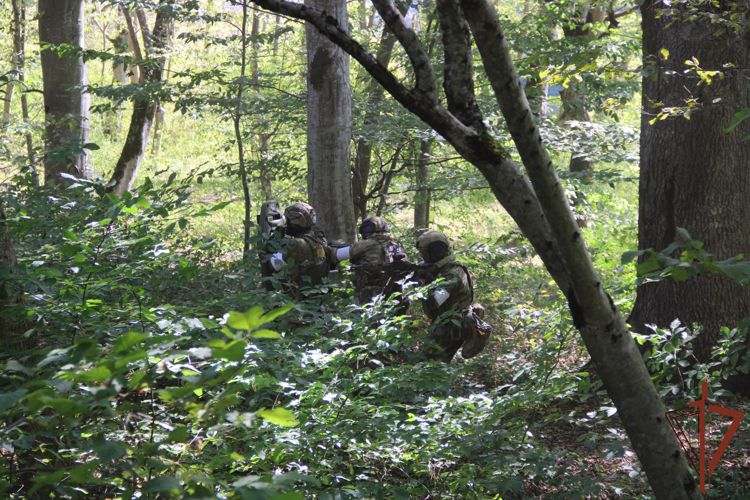 Росгвардия приняла участие в тактико-специальном антитеррористическом учении в Адыгее (видео)