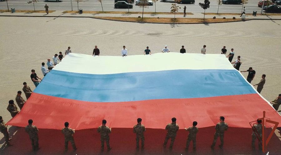 День флага отметили в Северо-Кавказском округе Росгвардии