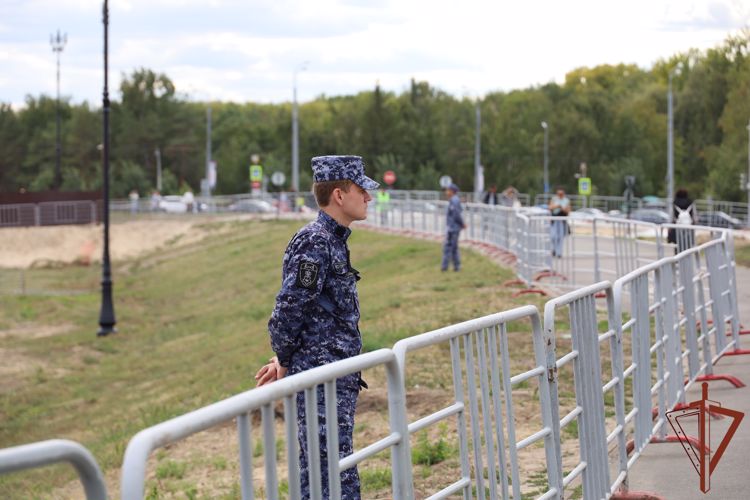 Росгвардейцы выполнили задачи по обеспечению безопасности участников празднования Дня Республики Татарстан