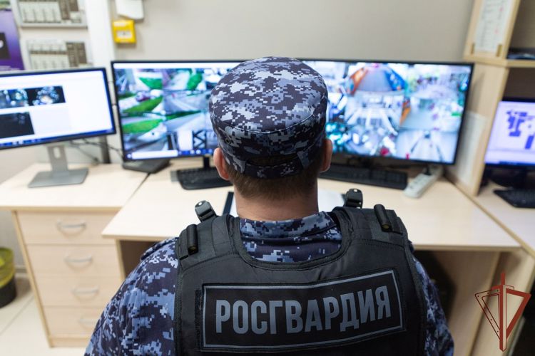 Росгвардейцы  задержали в Москве подозреваемого в краже 