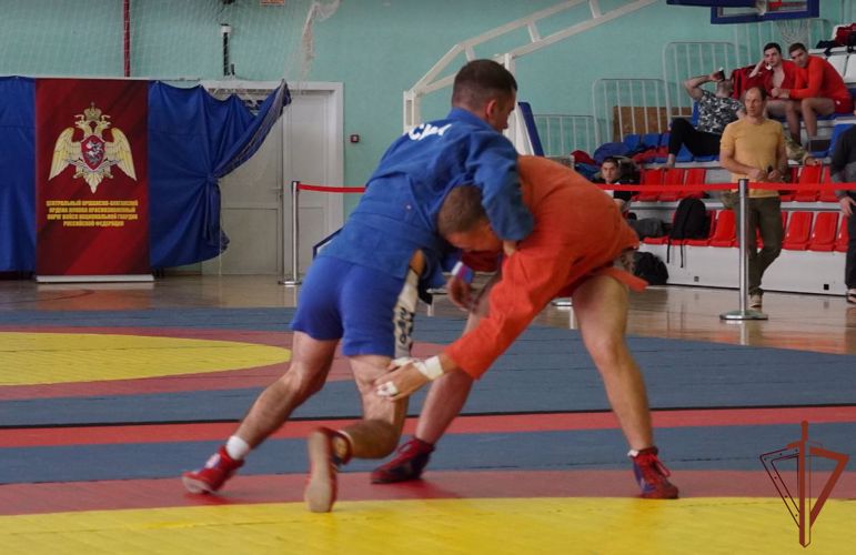 Во Владимирской области завершился чемпионат центрального округа Росгвардии по самбо