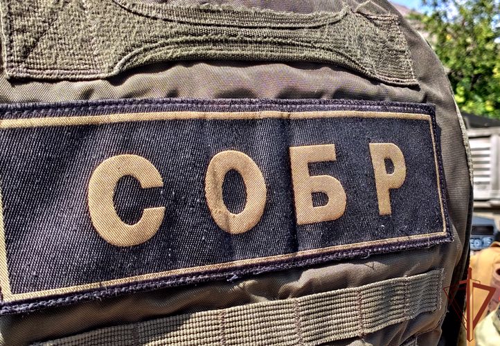 Сотрудники СОБР в Севастополе задержали вора-рецидивиста
