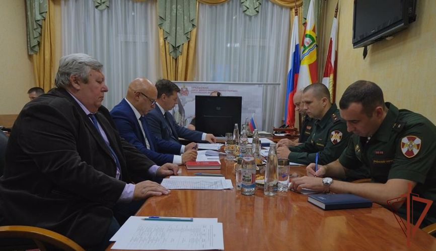 Врио командующего Уральским округом Росгвардии провел встречу с руководством Росрезерва в Екатеринбурге