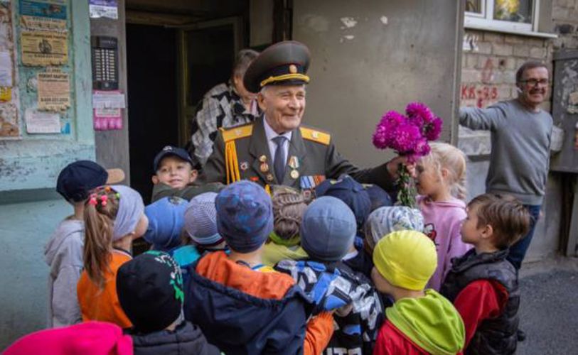 Росгвардейцы поздравили ветерана Великой отечественной войны со 100-летним юбилеем