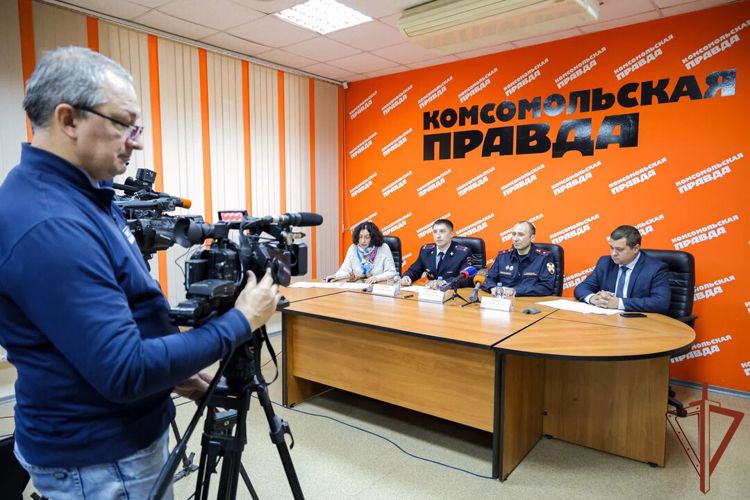 Офицер Росгвардии стал участником межведомственной пресс-конференции по вопросам в сфере оборота оружия в Красноярске