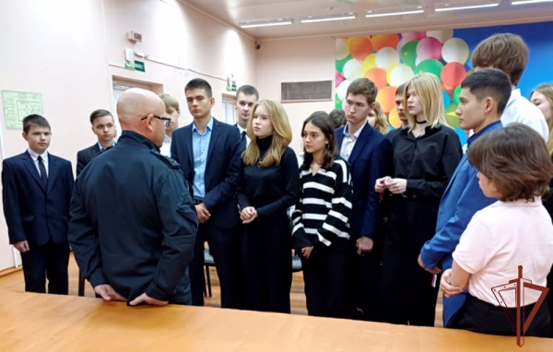 Росгвардейцы - участники СВО поблагодарили курганских школьников за поддержку
