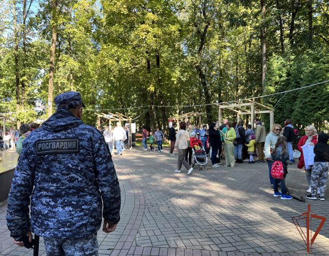 Росгвардейцы обеспечили безопасность на мероприятиях ко Дню города Смоленска