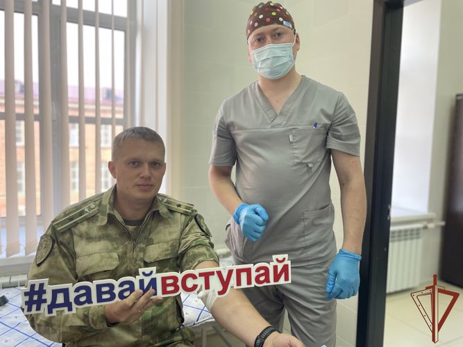 Сотрудник Росгвардии из Иркутска стал 17 тысячным участником регистра доноров костного мозга