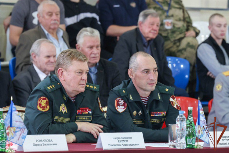 В Росгвардии наградили победителей чемпионата по самбо и боевому самбо на Кубок Героя России генерал-полковника Анатолия Романова 