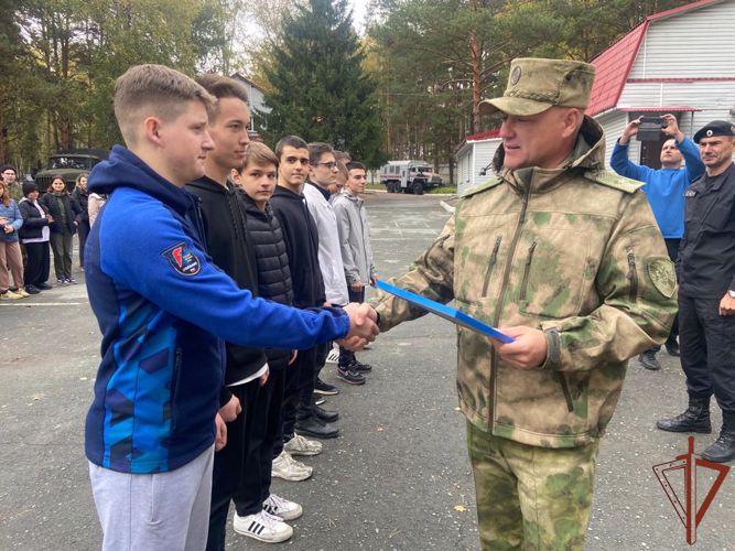 Росгвардейцы в Новосибирской области провели«Зарницу» с учащимися подшефных школ