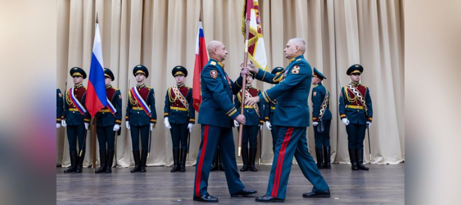 Состоялась церемония вручения штандарта командующему Северо-Западным округом Росгвардии в Санкт-Петербурге