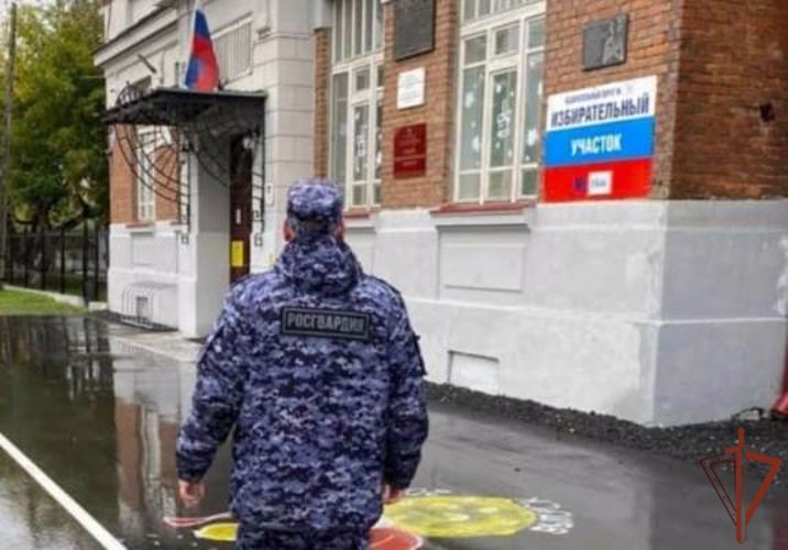 Росгвардейцы обеспечили безопасность Единого дня голосования на Урале