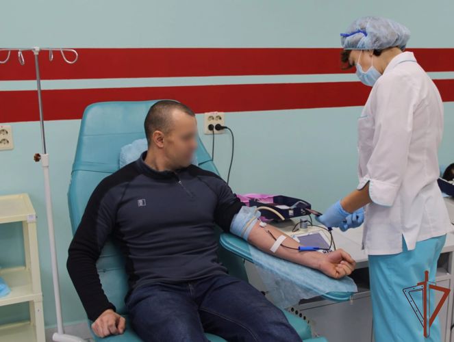 Росгвардейцы пополнили банк крови медучреждений Тюмени