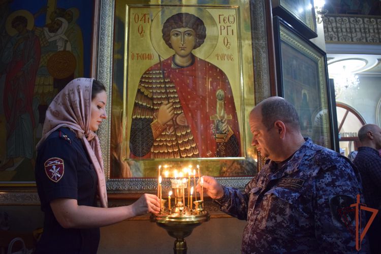 Росгвардейцы присоединились к Всероссийскому молебну о победе в Дагестане
