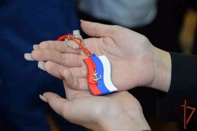 Росгвардейцы - участники СВО поблагодарили курганских школьников за поддержку