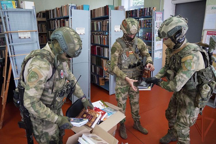 Порядка 150  экстремистских печатных изданий обнаружили росгвардейцы в ДНР
