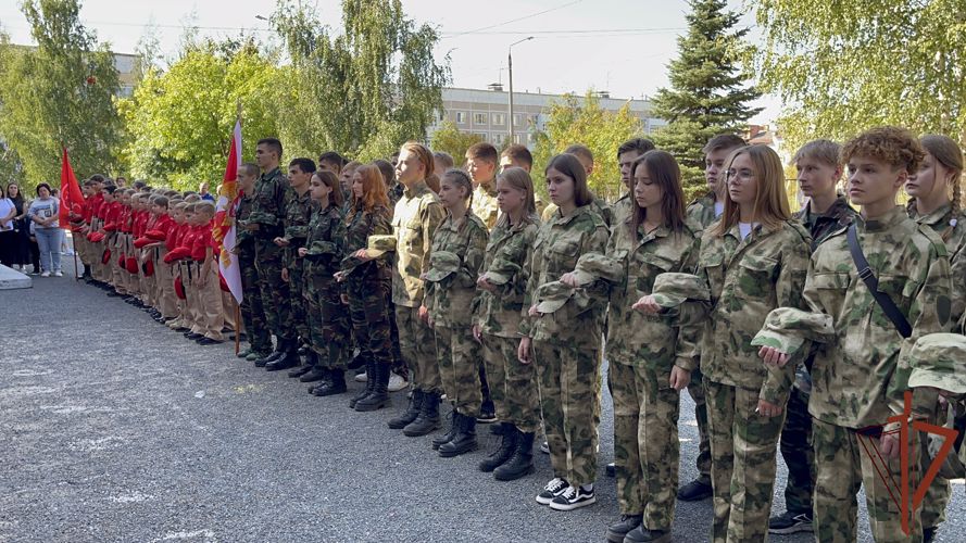 Росгвардейцы провели памятную акцию «Дерево мира» в Костроме