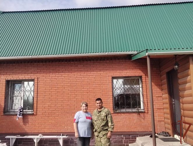 Военнослужащие Росгвардии оказали помощь матери погибшего офицера