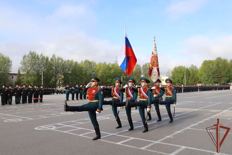 Курсанты Росгвардии присягнули на верность Отечеству 