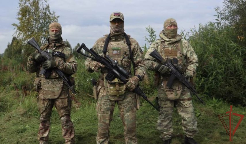 Бойцы спецподразделений Росгвардии - участники СВО поздравили тюменских педагогов и школьников с началом нового учебного года 