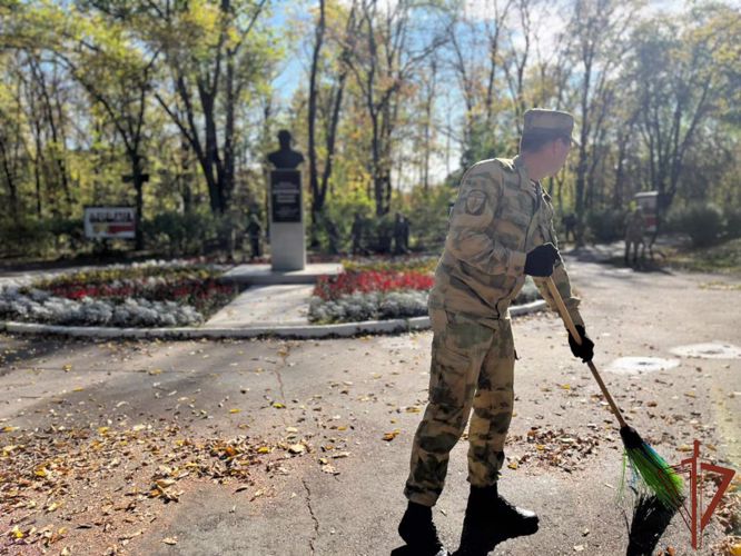 Росгвардейцы приняли участие в экологических акциях на Урале