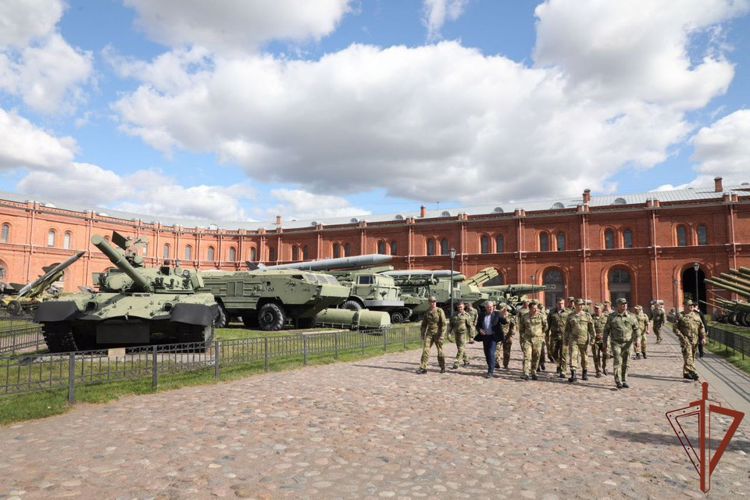 В Санкт-Петербурге завершились сборы с начальниками отделений инженерных отделов штабов округов и начальниками РВБ округов 
