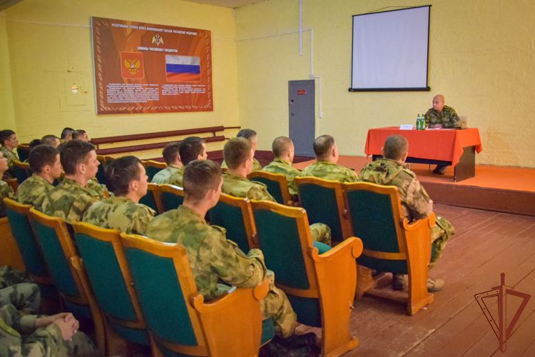 Командующий Северо-Западным округом Росгвардии проверил работу учебного центра 