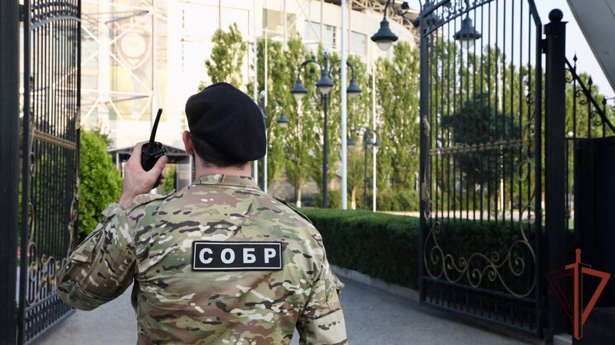 Росгвардейцы обеспечили правопорядок на футбольном матче в Чеченской Республике