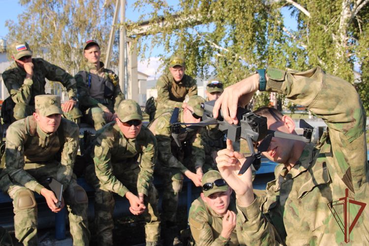 Завершился учебно-методический сбор с молодыми офицерами Росгвардии в Грозном