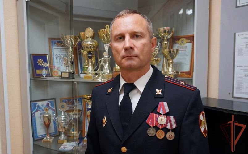 Росгвардеец награжден медалью "За спасение" в Кировской области