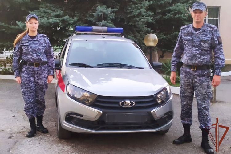 Патруль Росгвардии в Новороссийске сопроводил в больницу автомобиль с ребенком с высокой температурой