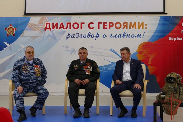 Ветераны спецподразделений Росгвардии приняли участие в проекте омского телевидения «Диалог с героями»